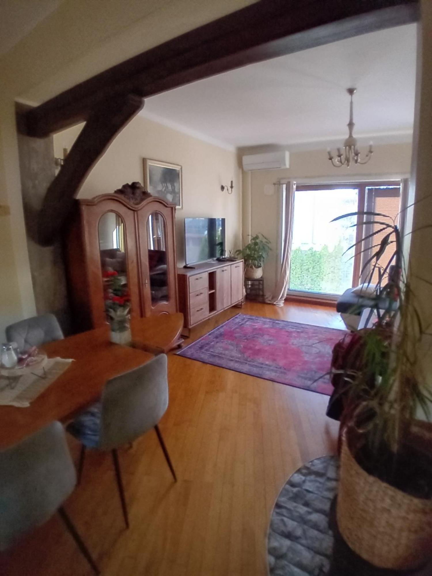Apartment Baci For 4 Guests ลูบลิยานา ภายนอก รูปภาพ